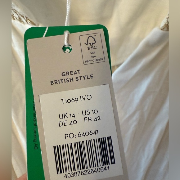 Boden smocked yoke metallic top size 10 new with tags. T1069 - Picture 6 of 7